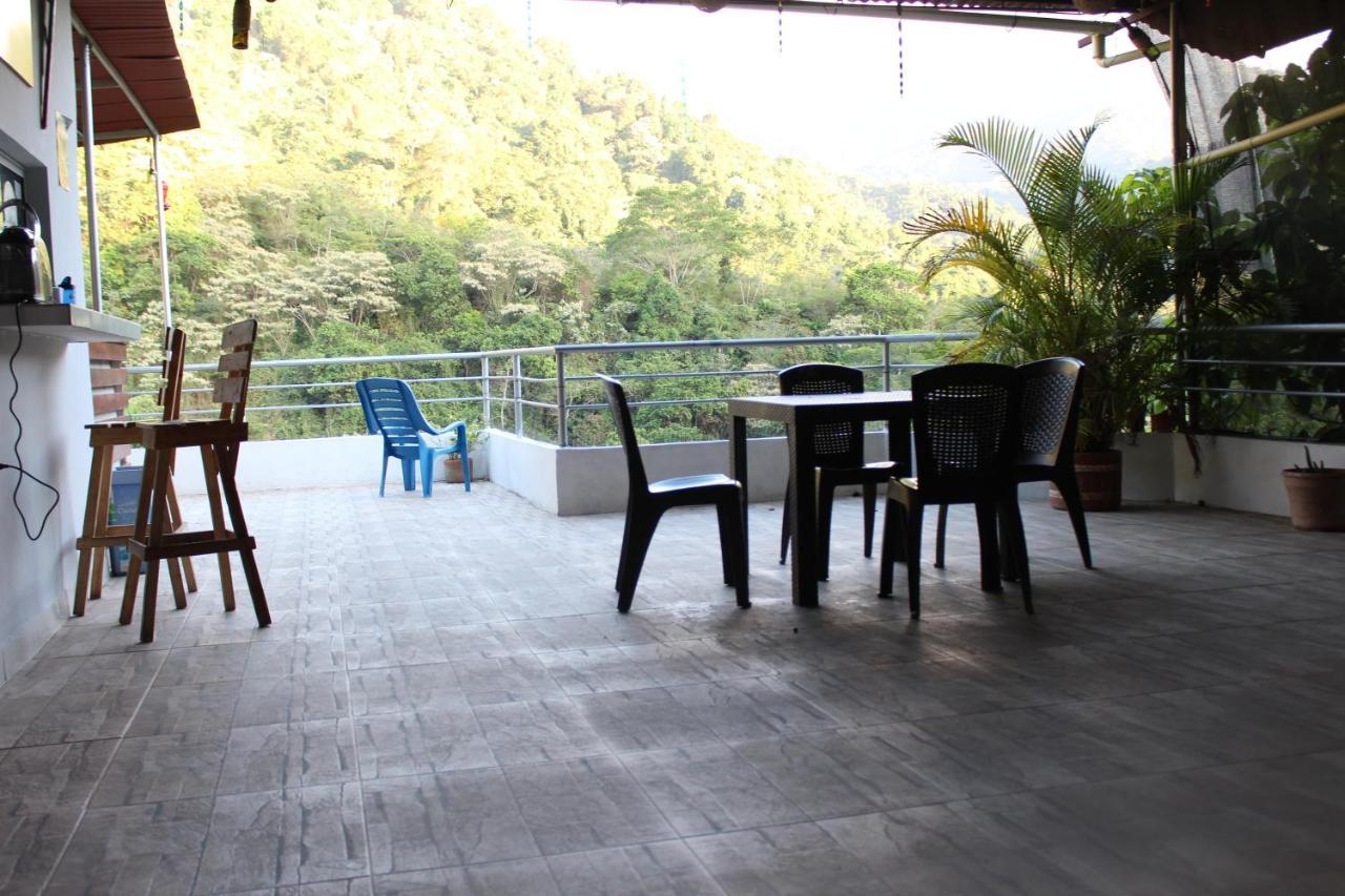 Hostal Alto De La Montana 민카 외부 사진