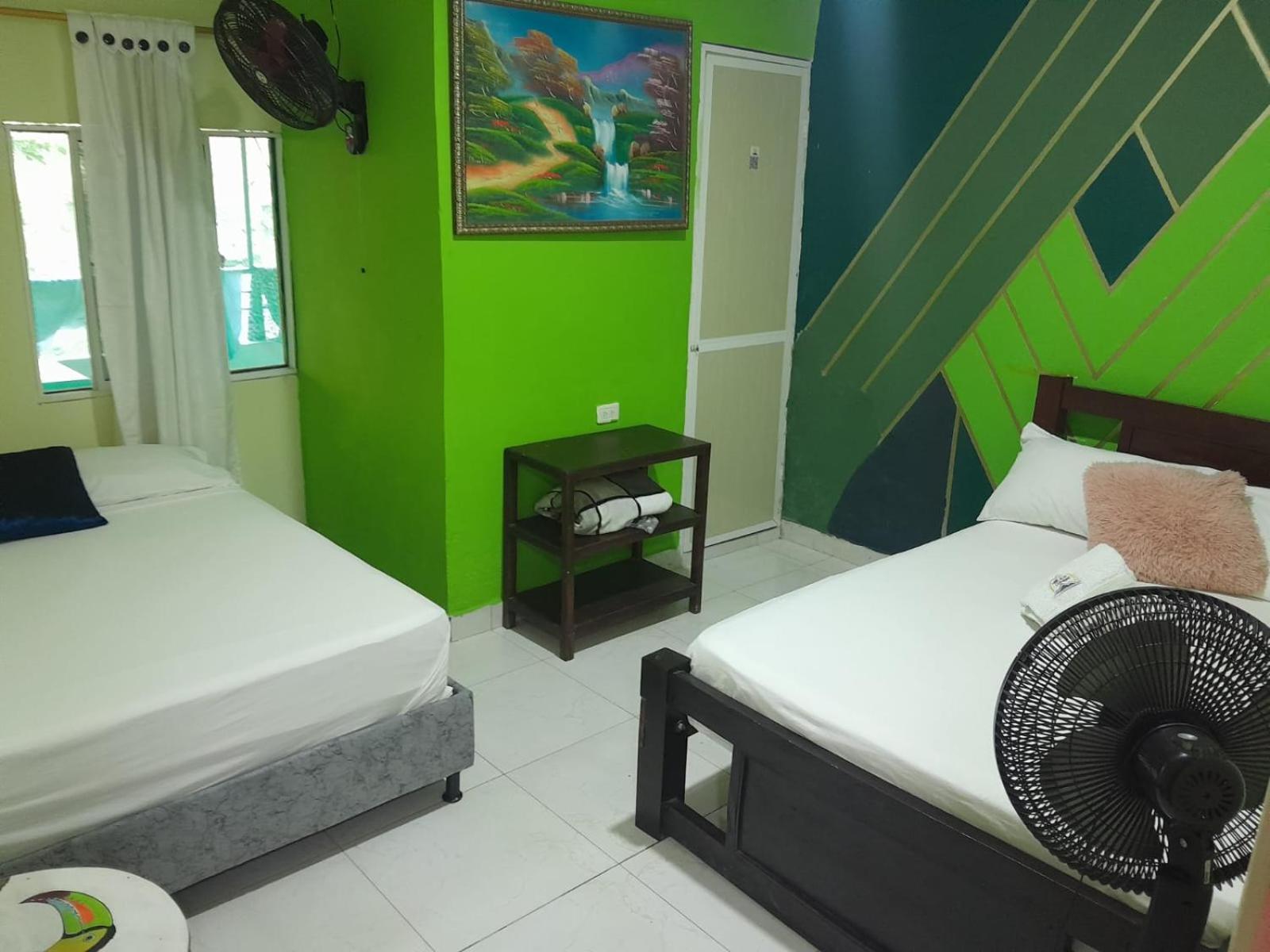 Hostal Alto De La Montana 민카 외부 사진