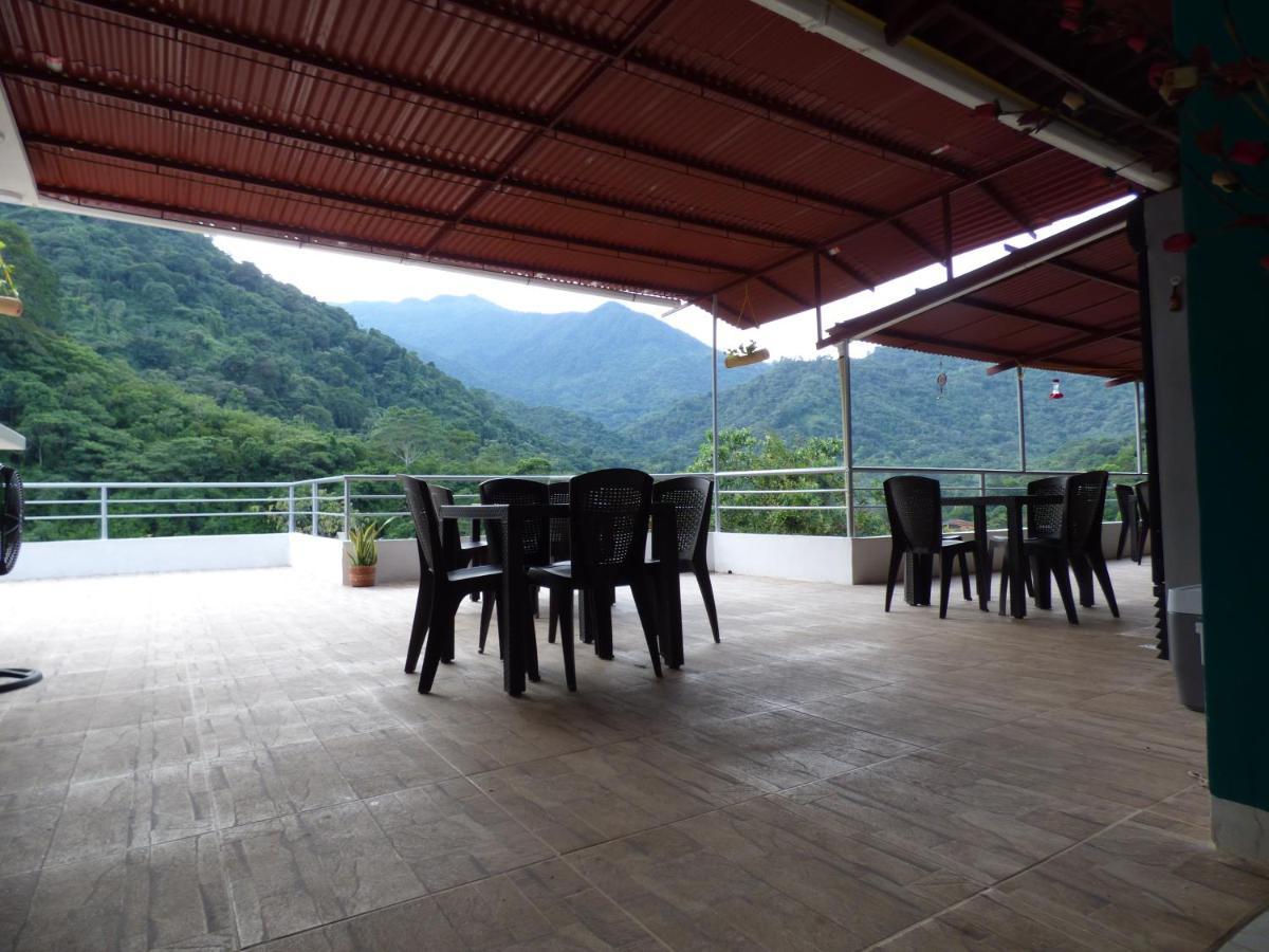 Hostal Alto De La Montana 민카 외부 사진