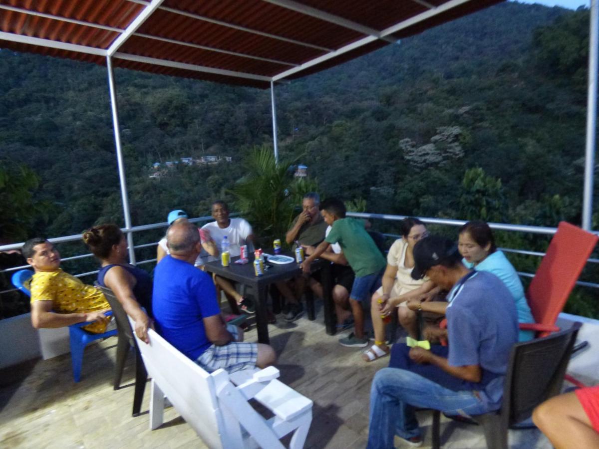 Hostal Alto De La Montana 민카 외부 사진
