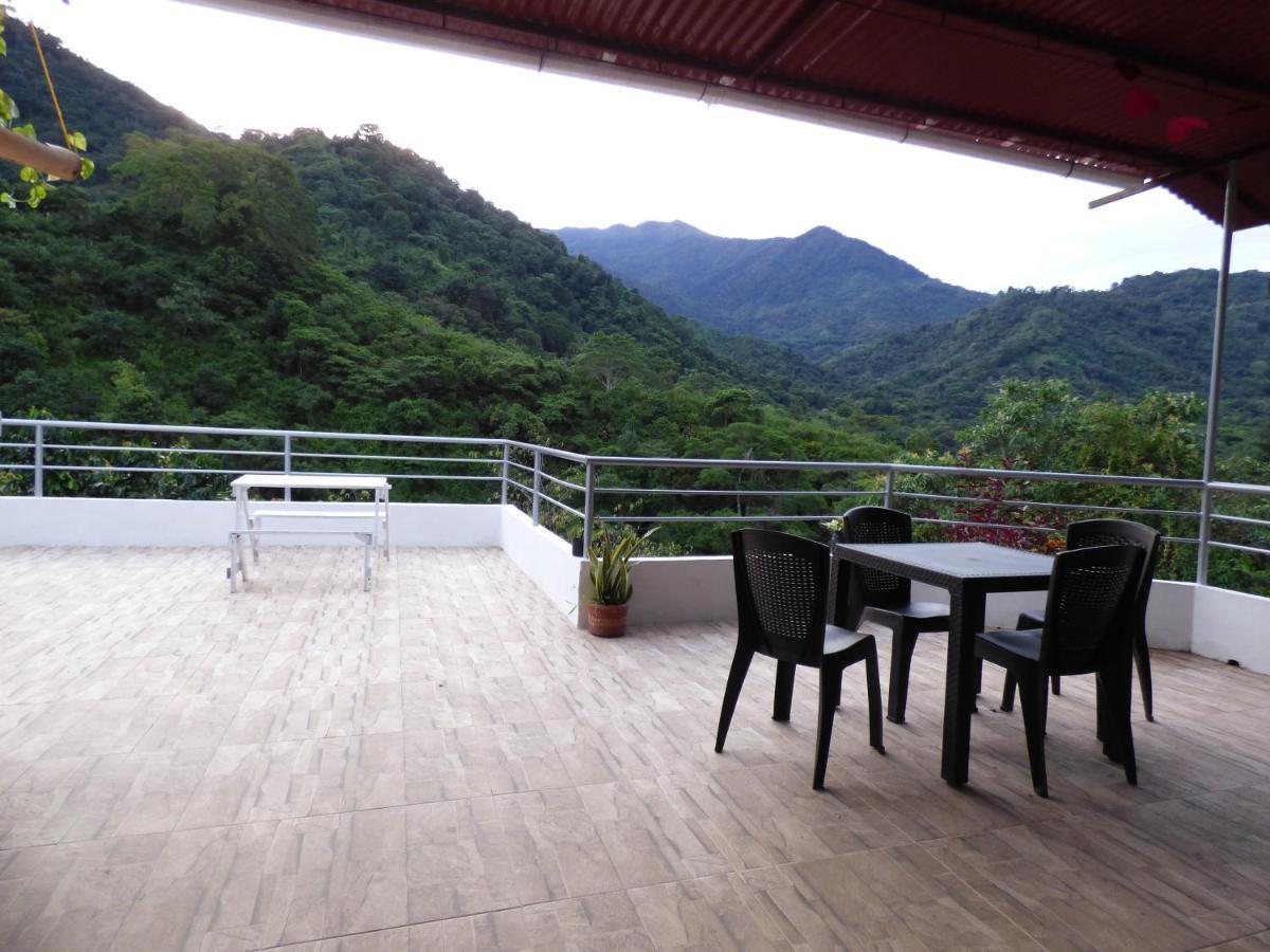 Hostal Alto De La Montana 민카 외부 사진
